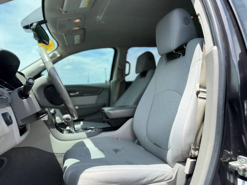 2016 GMC Acadia SLE-1