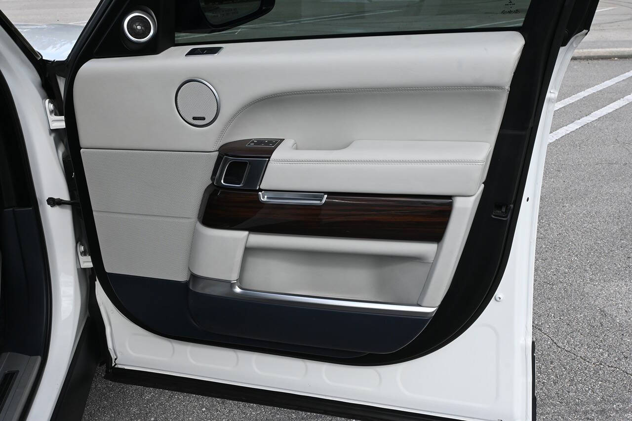 2016 Land Rover Range Rover 38