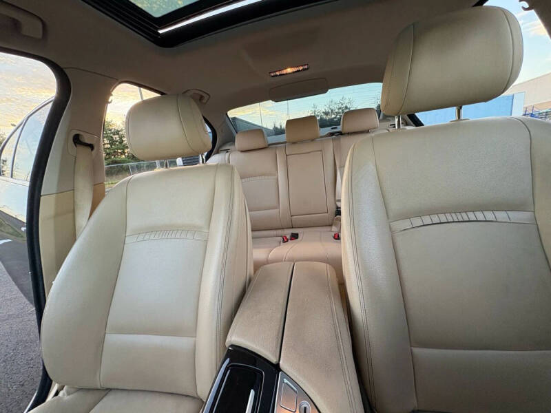 2015 BMW 5 Series 528i