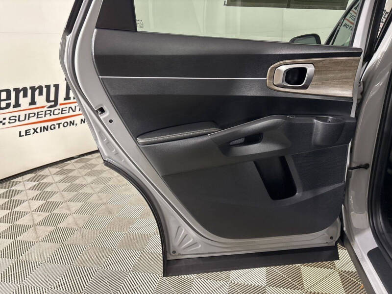 2022 Kia Sorento X-Line EX