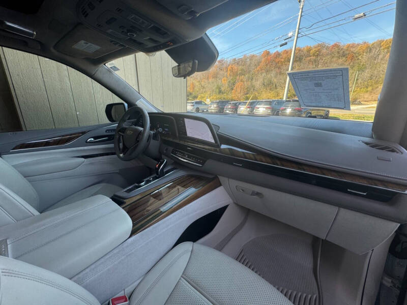 2022 Cadillac Escalade Sport Platinum