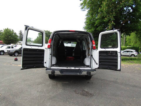 2023 GMC Savana 2500