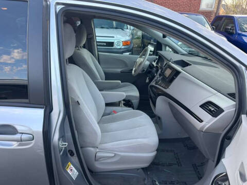 2014 Toyota Sienna