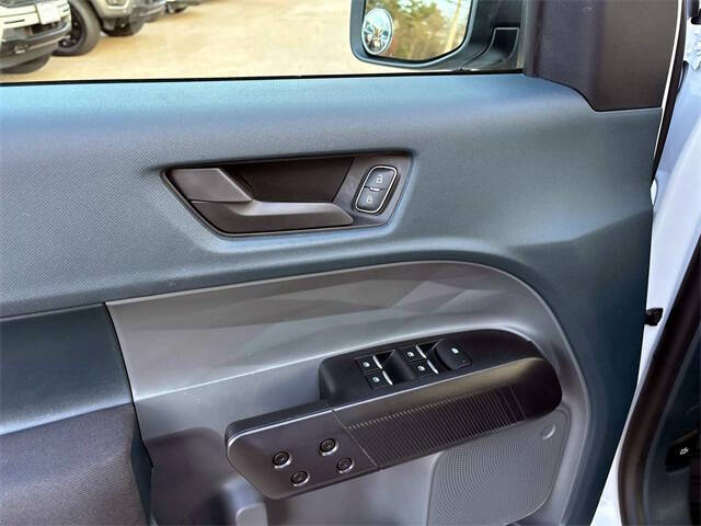 2025 Ford Maverick XL