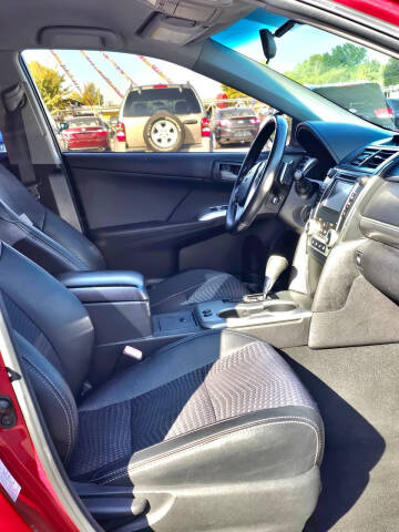 2014 Toyota Camry SE