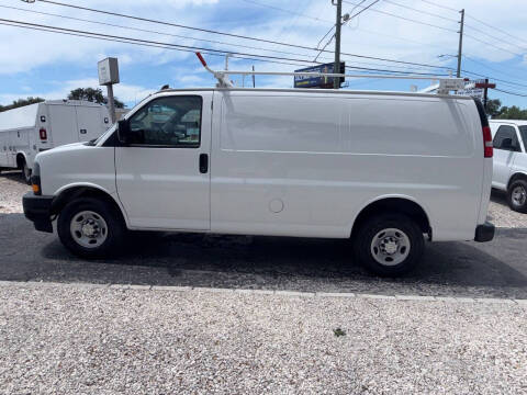 2022 Chevrolet Express 2500