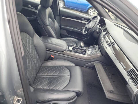 2013 Audi S8 4.0T quattro