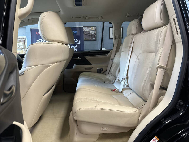 2018 Lexus LX 570 Two-Row