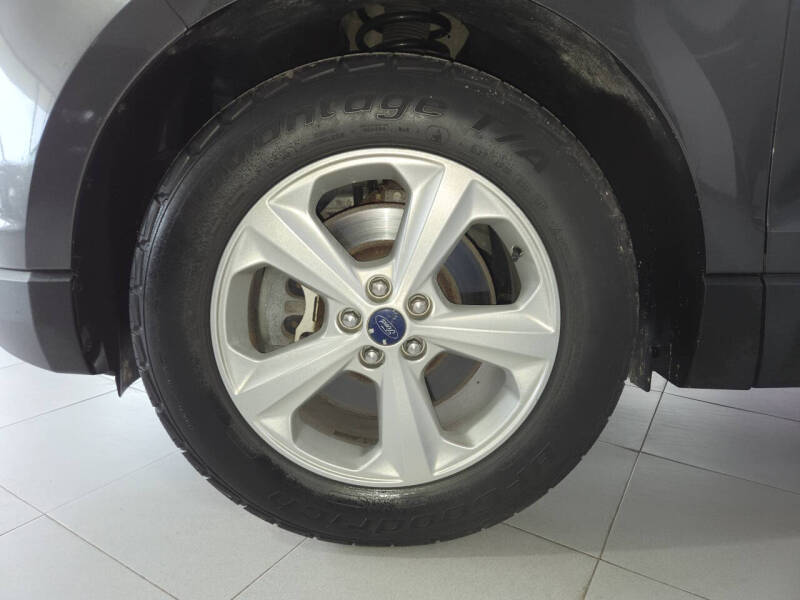 2016 Ford Edge SE