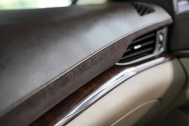 2016 Cadillac Escalade Luxury Collection