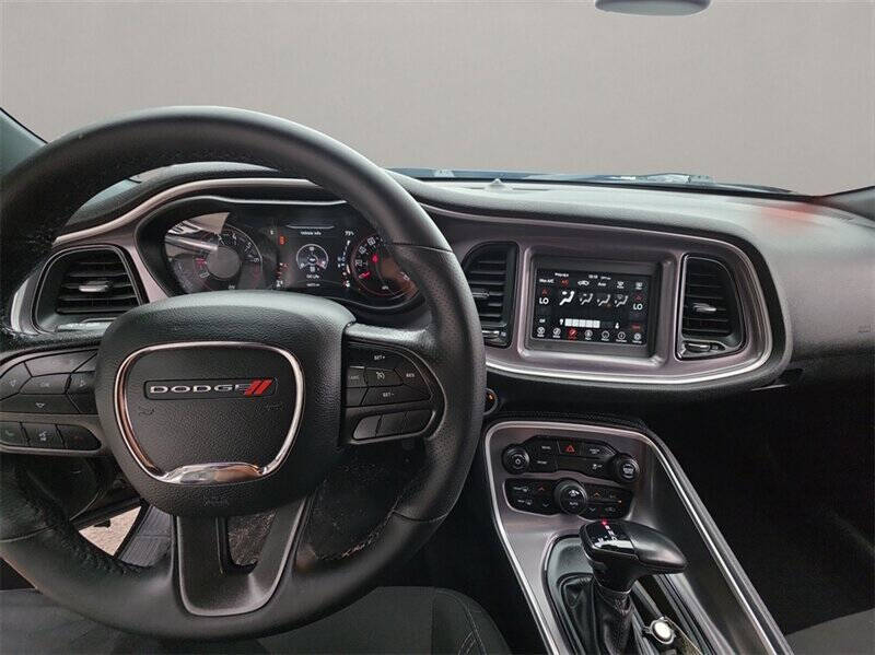 2020 Dodge Challenger SXT