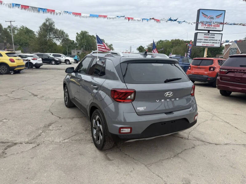 2022 Hyundai Venue SEL