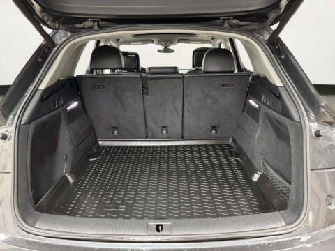 2018 Audi Q5 2.0T quattro Premium Plus