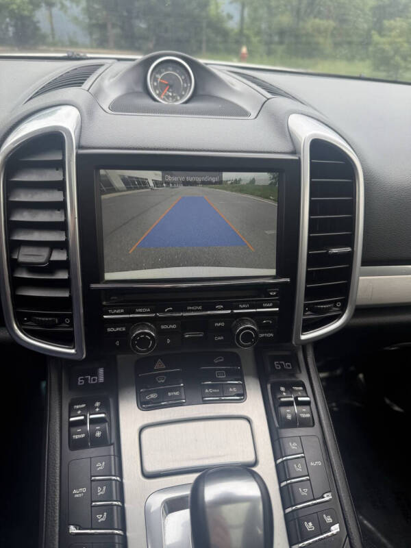 2016 Porsche Cayenne S