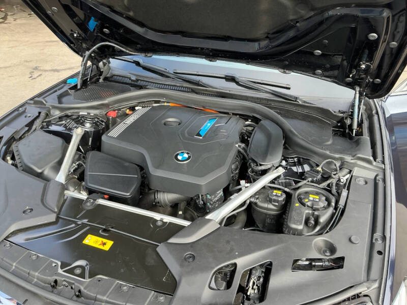 2022 BMW 5 Series 530e