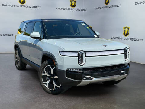 2024 Rivian R1S