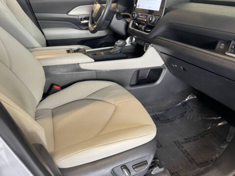 2024 Toyota Grand Highlander Hybrid XLE