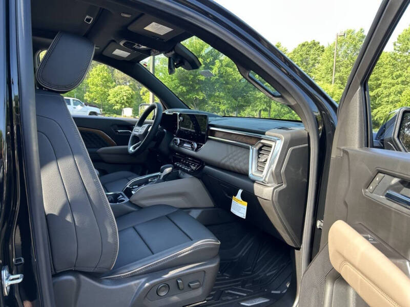 2025 GMC Canyon Denali