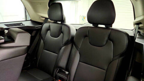 2024 Volvo XC90 B5 Core Bright Theme