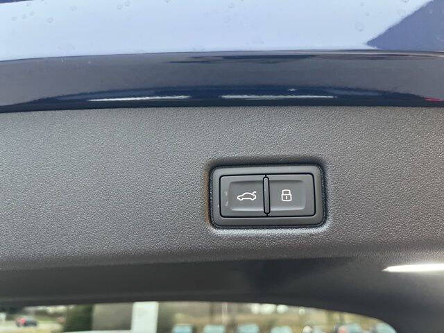 2025 Audi Q5 quattro Premium Plus TFSI