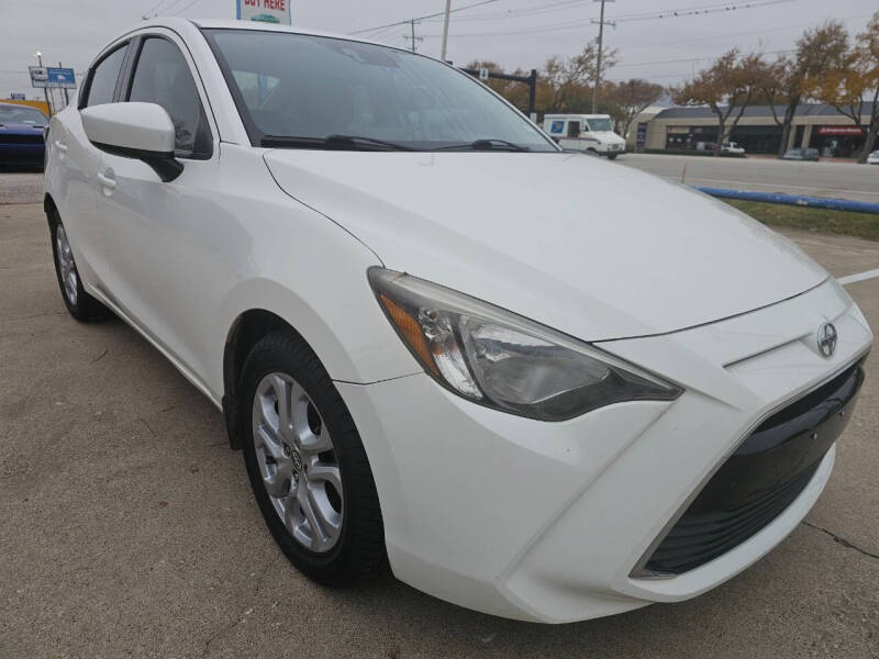 2016 Scion iA Base's photo