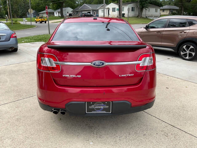 2012 Ford Taurus for sale at Auto Connection in Waterloo, IA