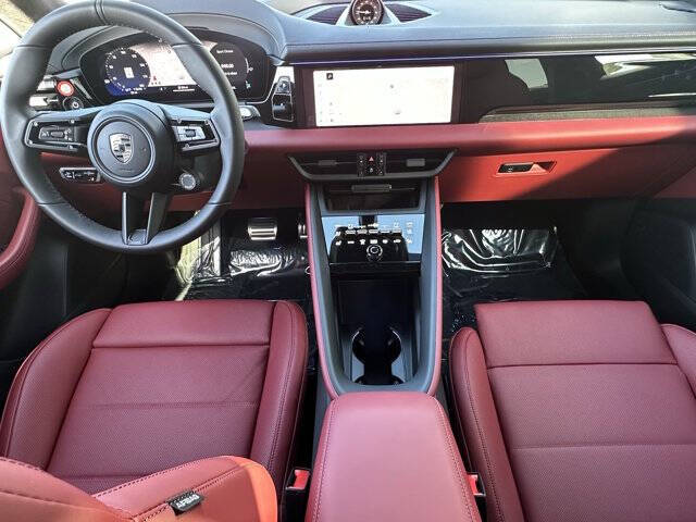 2025 Porsche Macan Turbo Electric