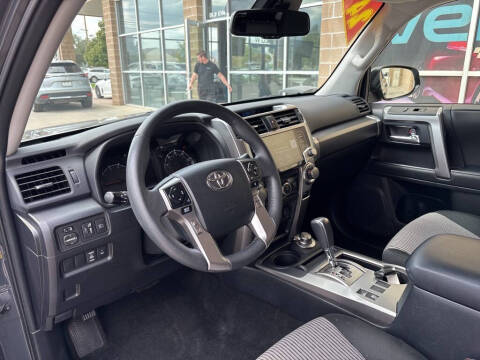 2024 Toyota 4Runner SR5