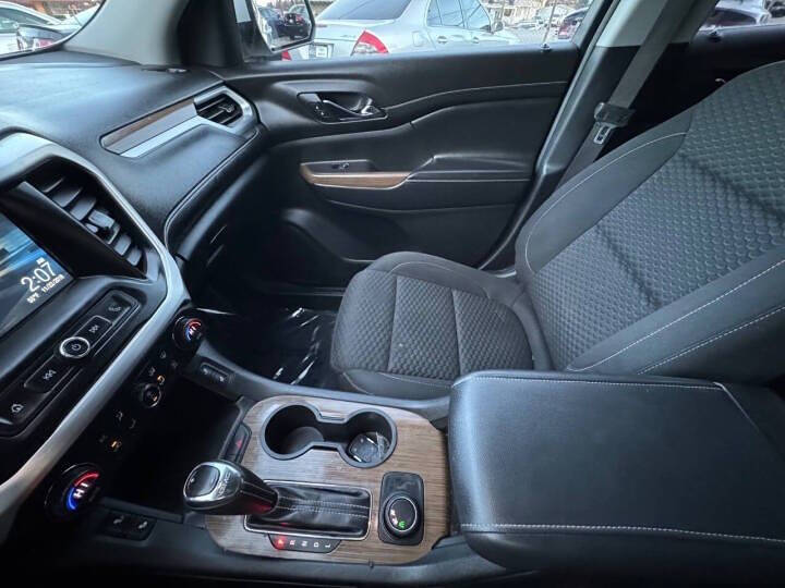 2019 GMC Acadia SLE-2