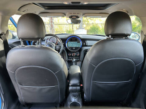 2015 MINI Hardtop 4 Door Cooper