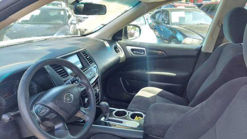 2016 Nissan Pathfinder S