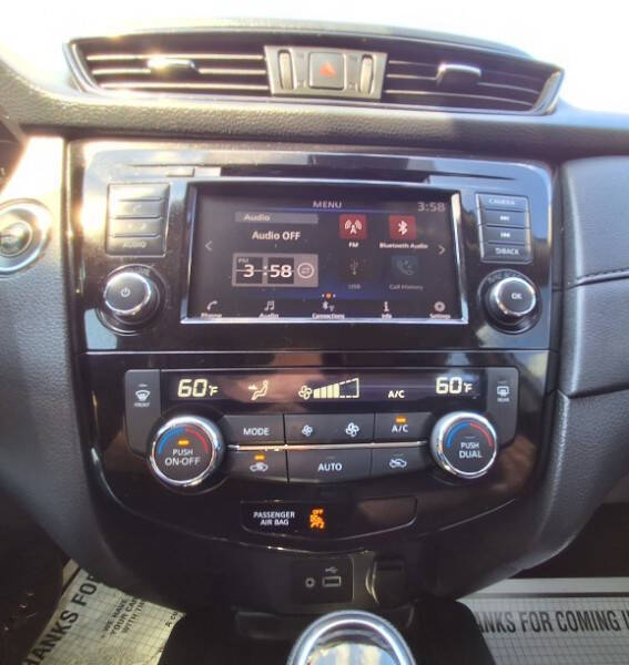 2020 Nissan Rogue SV