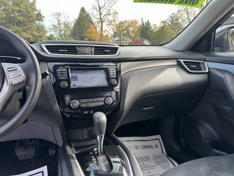 2016 Nissan Rogue SV