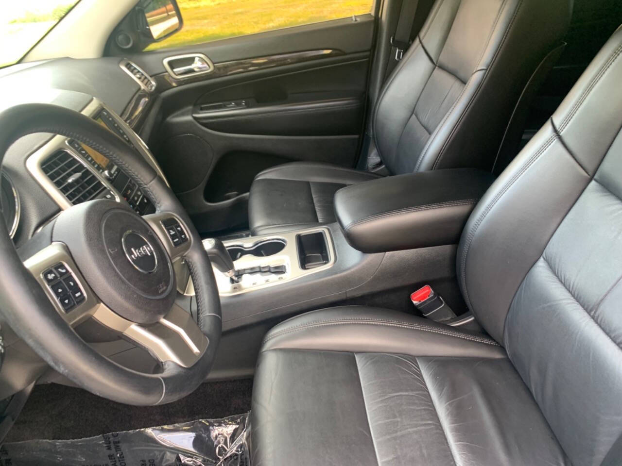 2011 Jeep Grand Cherokee for sale at Car Connection in Painesville, OH