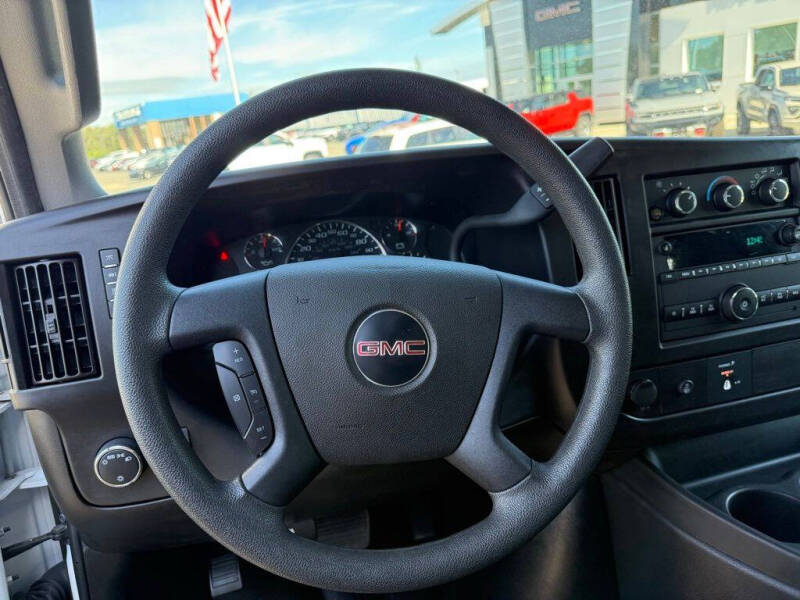 2023 GMC Savana 2500