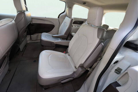 2018 Chrysler Pacifica Touring L