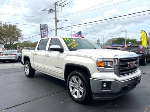 2014 GMC Sierra 1500 for sale at AUTOFAIR LLC in West Melbourne FL