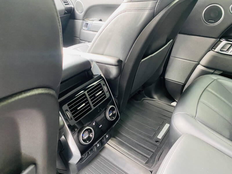 2021 Land Rover Range Rover Sport HSE Silver Edition