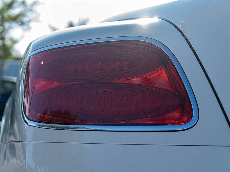 2018 Bentley Continental 21