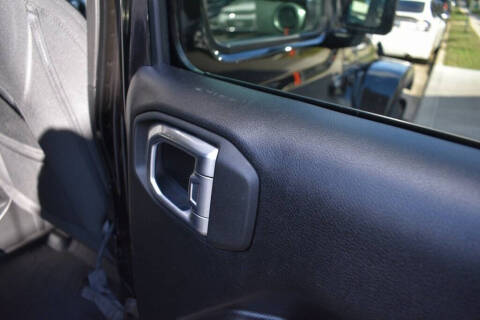 2022 Jeep Gladiator Sport