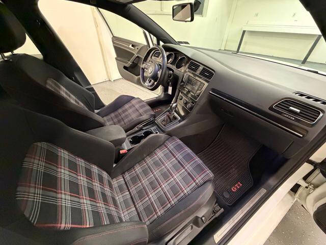 2016 Volkswagen Golf GTI