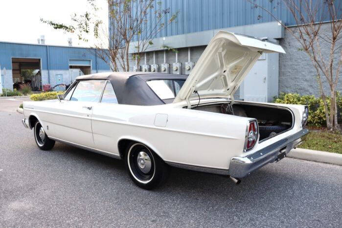 1965 Ford Galaxie 500