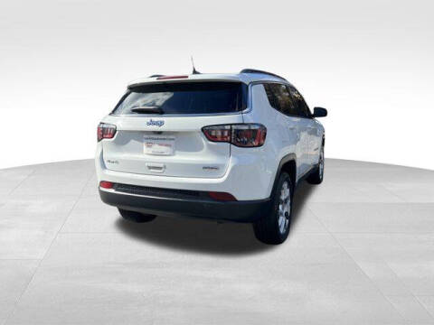 2022 Jeep Compass Latitude Lux