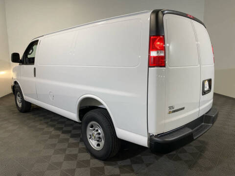 2025 Chevrolet Express 2500