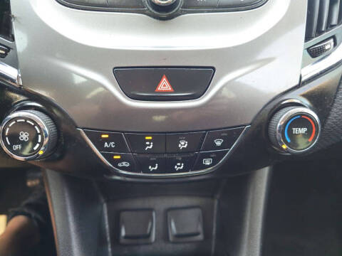 2017 Chevrolet Cruze LT Auto