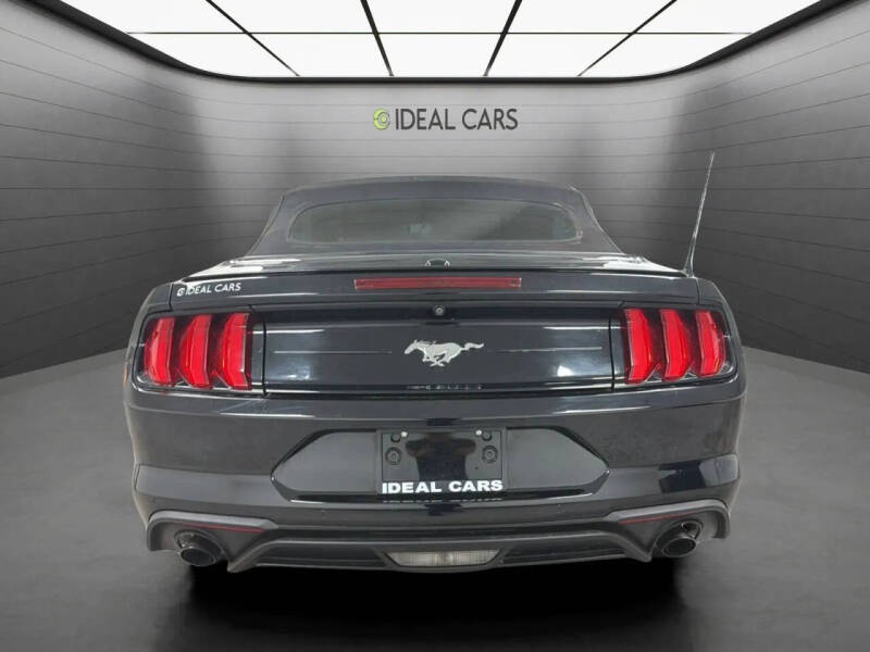 2019 Ford Mustang EcoBoost