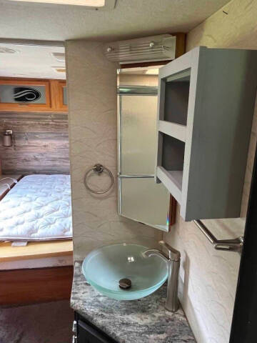 1999 Coachmen RV Santara