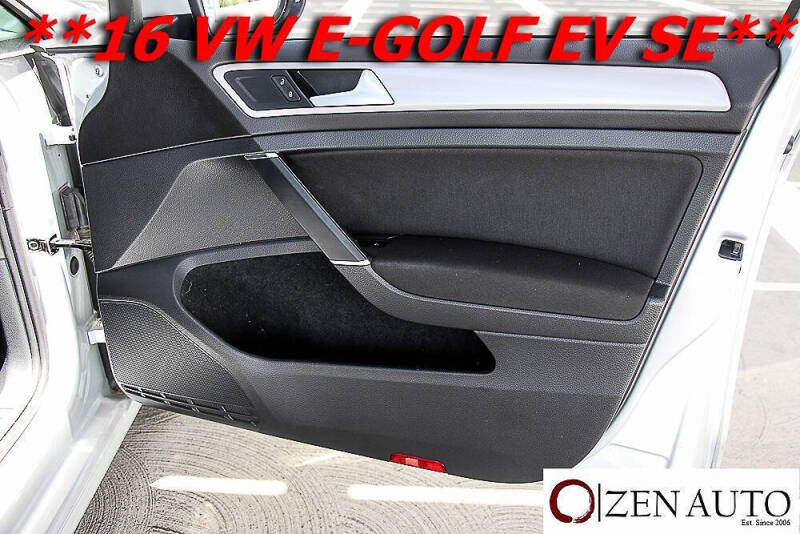 2016 Volkswagen e-Golf SE