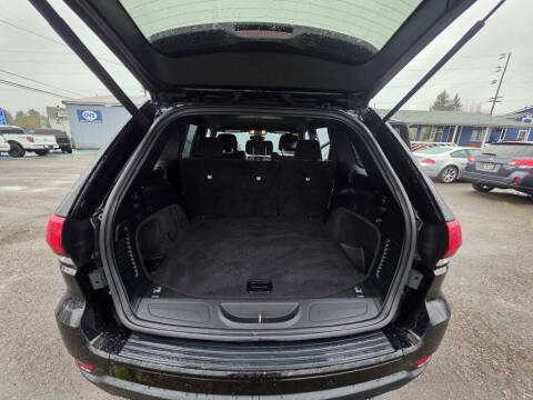 2018 Jeep Grand Cherokee Laredo