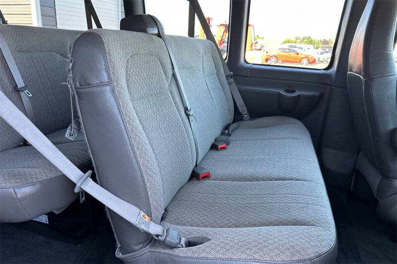 2024 Chevrolet Express LT 3500